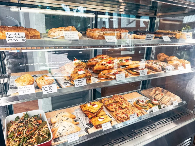 cafe debrief food 768x576