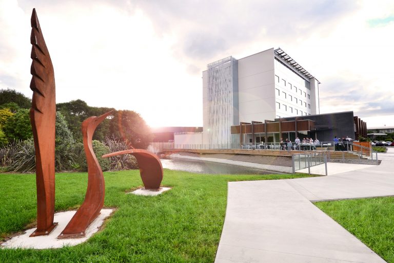 Jet Park Hotel Auckland Airport Exterior 768x514